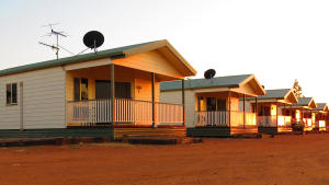 Longreach Tourist Park cabins